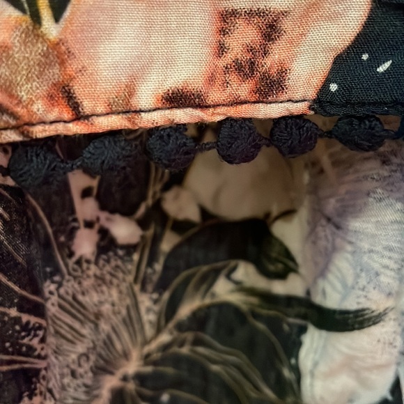 Jaase Floral Bell Sleeve Boho Hi-Lo Top Large - Picture 10 of 11